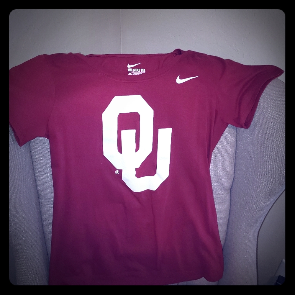 Nike Women's OU Tshirt